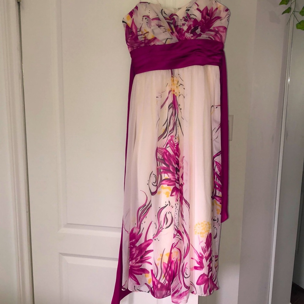 Dress from Liz fields(USA). White and fuchsia flower dress in a size 12